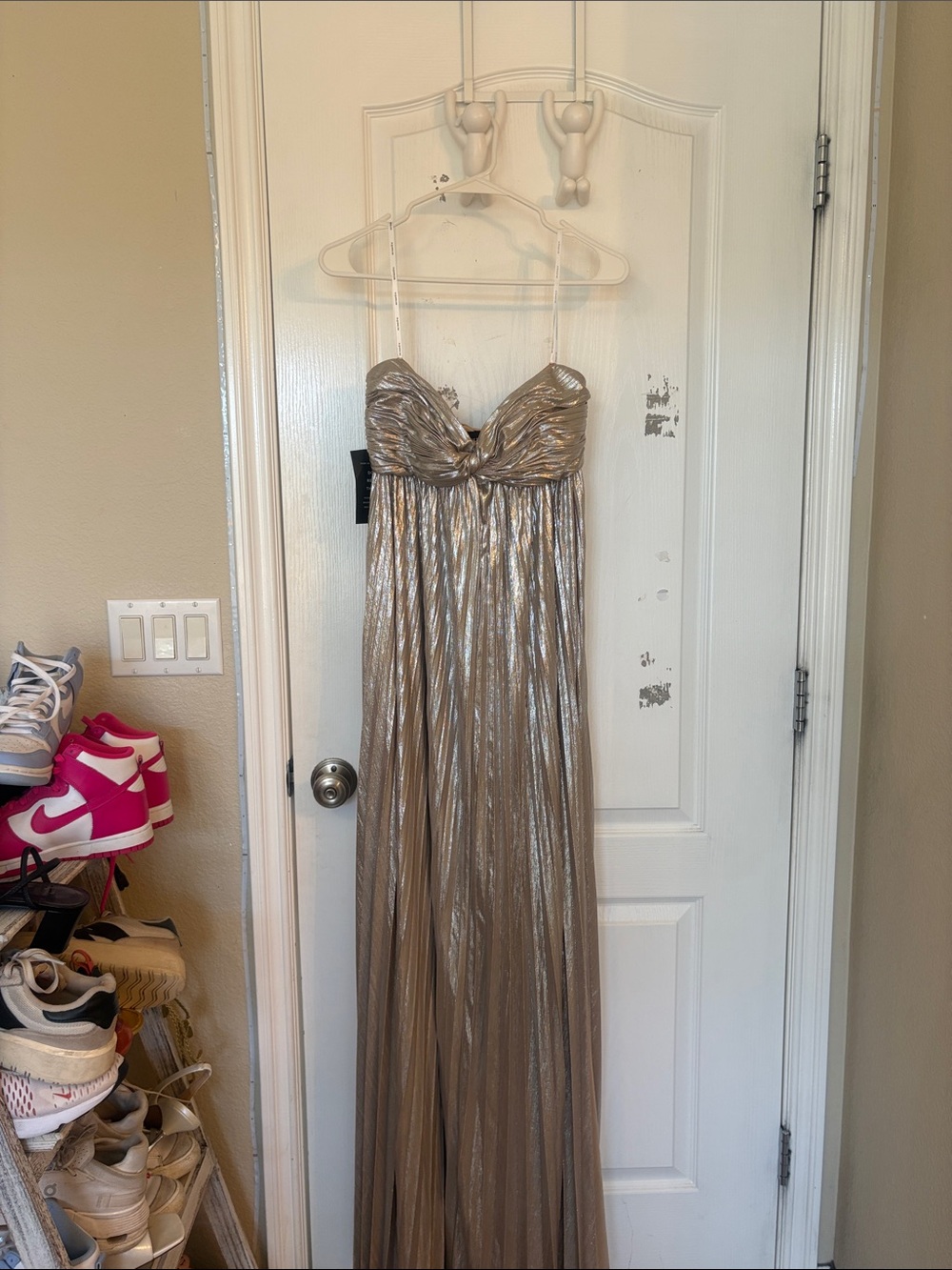 RETROFÊTE New York Zoa Dress in color Champagne